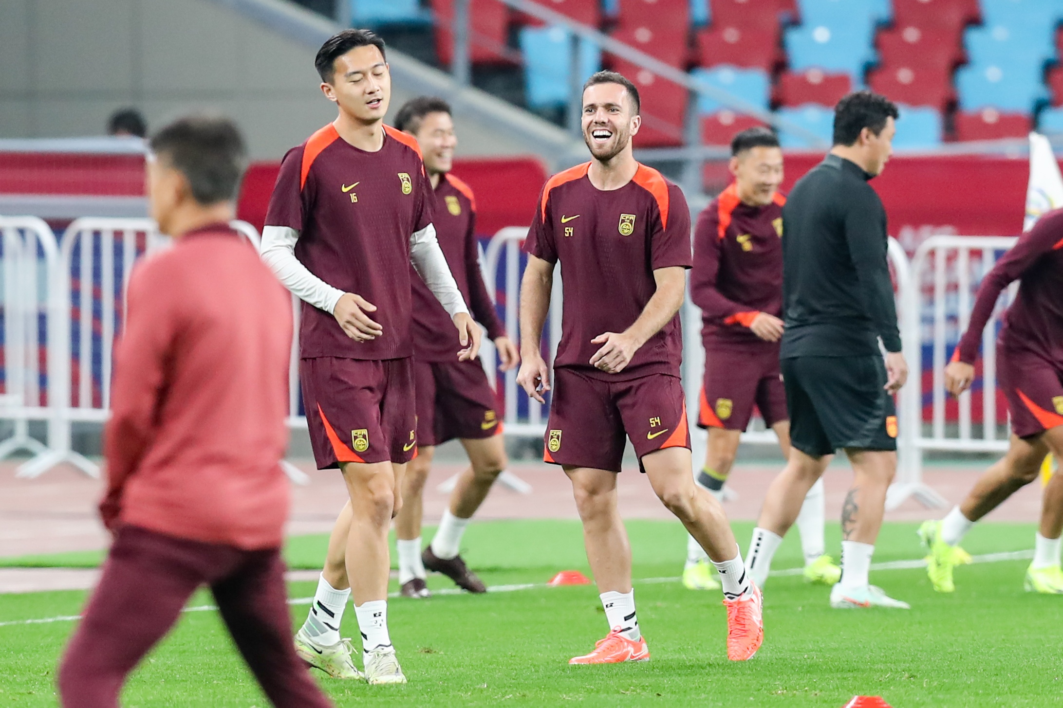  媒体人：塞鸟和王钰栋会是奇兵，对手未必会对他们做足功课